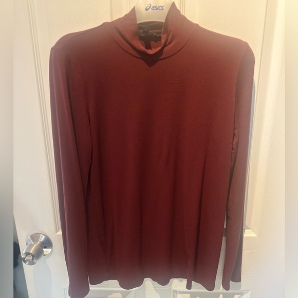 Eileen Fisher Turtleneck Burgundy Top Size Small stretchy, lightweight preppy - Picture 2 of 5